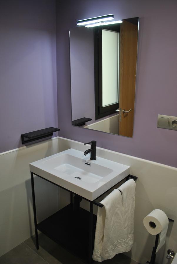 Hostal Universitat Cervera  Buitenkant foto