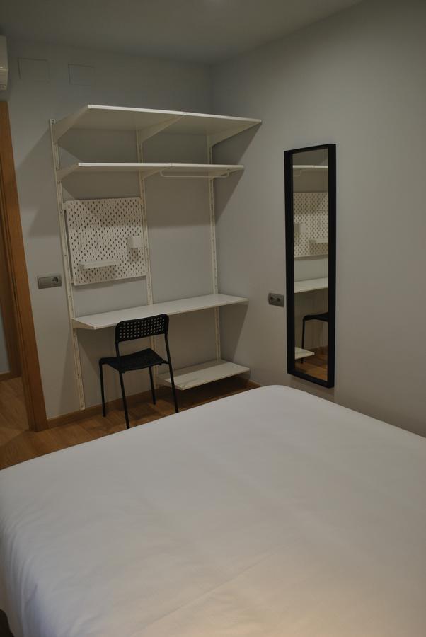 Hostal Universitat Cervera  Buitenkant foto
